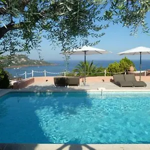 https://villa-astar.fr-provencehotel.com